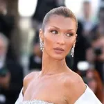 Бела Хадид отбеляза 30-ия си рожден ден със закачлива публикация в Instagram