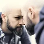 Kriza srednjih let ne obstaja! Razpade le zgodba, v katero ste verjeli