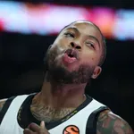 Προφορική συμφωνία με Τζόουνς, λένε οι Ισπανοί - Η Μπαρτσελόνα και ο Σίλβα!