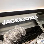 Modna novica pomladi: največji JACK&JONES v Sloveniji odprl vrata, premierno predstavljeni tudi ženska linija JJXX in JJ Kids