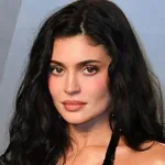 Tožba proti Kylie Jenner razkriva temno plat življenja v njenem domu