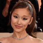 Ariana Grande napovedala novi album Petal: znan datum izida in prve podrobnosti!