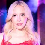 Madonna postala obraz lepotne znamke KIKO Milano