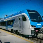 Poškodbe na vlaku iz Metlike niso posledica streljanja