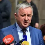 “Skandalozno i sramotno”: Dok mladi čekaju povrat PDV-a, milioni nestaju, a EU novac blokiran