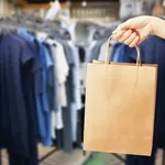 Pojedine njemačke trgovine uvode novo pravilo: Došli ste pogledati i probati odjeću - platite 25 eura