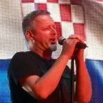 Desničari ispred stana gradonačelnika Zagreba pjevaju Thompsonove pjesme