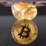 Bitcoin nastavlja da tone