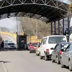 Duge kolone vozila na izlazu iz BiH na graničnim prelazima Gradiška i Gradina