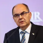 Upućen poziv Schmidtu da upotrijebi ovlasti i deblokira BHRT