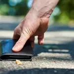 Stranac mu vratio izgubljeni novčanik i dodao nešto novca, vlasnik zatečen