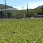 Ko i zašto uklanja sjećanje sa stadiona pod Bijelim brijegom?