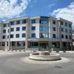 Potvrđena optužnica protiv muškarca koji je vozilom nasrnuo na više osoba na trkama kod Bileće, optuženi i pomagači