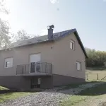 Nude kuću, platu od 1.800 KM i prijavu: Porodica traži ko će živjeti na njihovom velikom imanju kod Banje Luke
