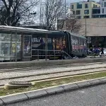 UŽIVO: U stravičnoj tramvajskoj nesreći u Sarajevu poginuo mladić, djevojka (17) životno ugrožena