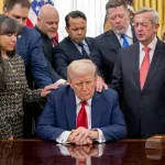 Vođa demokrata optužio Trumpa za ilegalan napad: Nula dokaza o prijetnji iz Irana