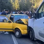 Teška saobraćajna nesreća na Nišićima: Dvije osobe povrijeđene, put prema Tuzli blokiran