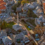 Pogledajte kako je Mostar izgledao posljednjeg dana zime - zlatni suton u gradu na Neretvi (FOTO)