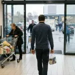 Popularni trgovac otpušta 550 ljudi, a kompanija se širi