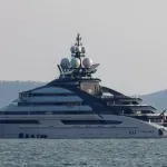 Ruska superjahta probila blokadu Hormuškog moreuza