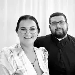 Stanivuković, Dodik, Elek i privrednik Milanko Balešević najavili da će pokloniti po stan djeci poginulog sveštenika i popadije