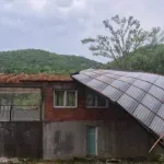 Bez struje oko 6.000 potrošača na području Zvornika: Vjetar nosio krovove