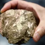 Sirovina vrijednija od zlata i nafte, Kina: svijet 90-10