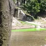 Miljacka je jučer imala neobičnu boju. Iz Općine Novo Sarajevo pojasnili o čemu je riječ