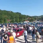 Tuzlanski taksisti protestovali zbog dugogodišnjih problema: "Za nama jure, pale rotacije, kažnjavaju nas..."