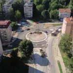 Sutra potpuna obustava saobraćaja kod kružnog toka na Grbavici zbog završnog asfaltiranja