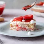 Tiramisu s jagodama: Italijanski klasik u voćnom izdanju