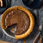 Klasična kora i moderni nadjev: Pita s čokoladom, s jako puno čokolade