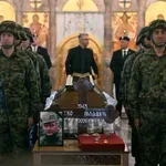 Thousands at cemetery for Mladic funeral