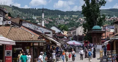 Turistički bum: Rekordan rast posjeta i noćenja u prvoj polovini 2023. u BiH!