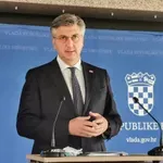 Plenković se vraća pred zastupnike, a na dnevnom redu je i SDP-ov zahtjev za njegov opoziv
