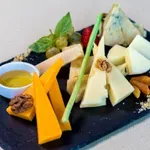 Ovaj sir je najbolji za mršavljenje: Ima najviše proteina, a najmanje kalorija