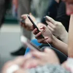 Svi mlađi od 16 u Australiji ostali bez društvenih mreža. Reakcije su im - podijeljene