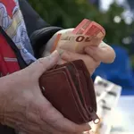 Isprobali smo kalkulator mirovine. Evo kolika bi bila za veliku i za malu plaću