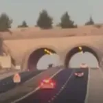 Filmska potjera na autocesti: Automobil jurio u suprotnom smjeru, za njim vozila policija