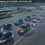 Ogromne gužve na graničnim prijelazima sa Srbijom i BiH: Na Bajakovu čekanja do šest sati