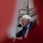 VIDEO / Bernie Sanders želi moratorij na gradnju AI podatkovnih centara