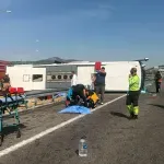 VIDEO / Teška nesreća: Turistički autobus sudario se s kamionom, najmanje 11 mrtvih