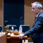 Sukob Šimprage, Bulja i Pupovca: "Ne znam kojim jezikom govorite"