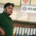 FOTO / Predao se bivši tajnik Torcide Stipe Lekić: Pozirao ispred zatvora