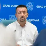 Pavliček o Penavi: Budi frajer pa izađi iz aktualne vlasti. Sve ostalo je čisti kukavičluk i licemjerstvo!