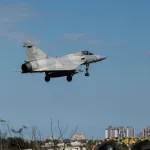 Srušio se francuski vojni avion, poginuo jedan član posade