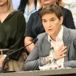 Brnabić novoj većini: "Pobijedili ste, formirajte vlast. Ne dopustite nasilnicima da vode politiku"