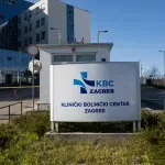 Pacijenti ostaju pred rampom: Taksisti odbijaju ući u krug bolnice Rebro