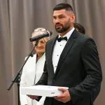 FOTO / Milanović odlikovao Filipa Hrgovića, on kaže da je iznenađen koliko predsjednik zna o boksu