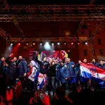 FOTO, VIDEO / Brončani pjevali s Thompsonom: Kome se ispostavlja račun za čišćenje Trga?